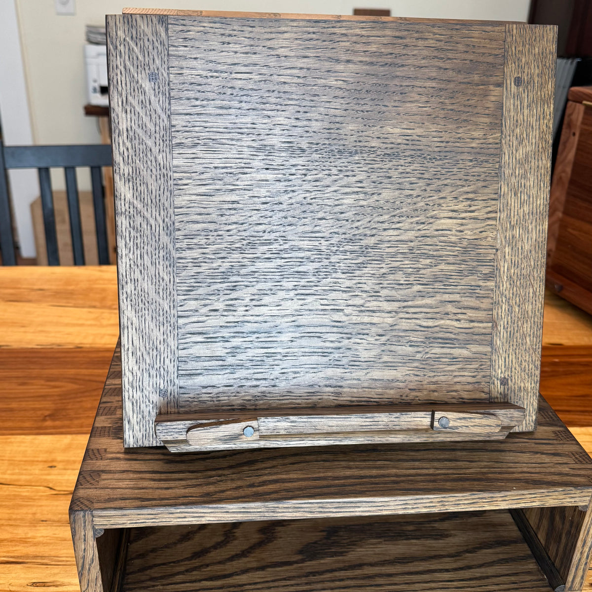 Lectern Book Stand - antiques and stylish