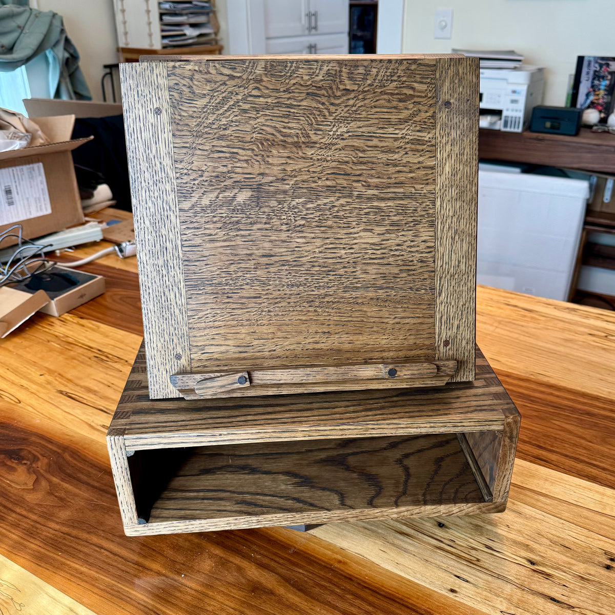 Lectern Book Stand - antiques and stylish