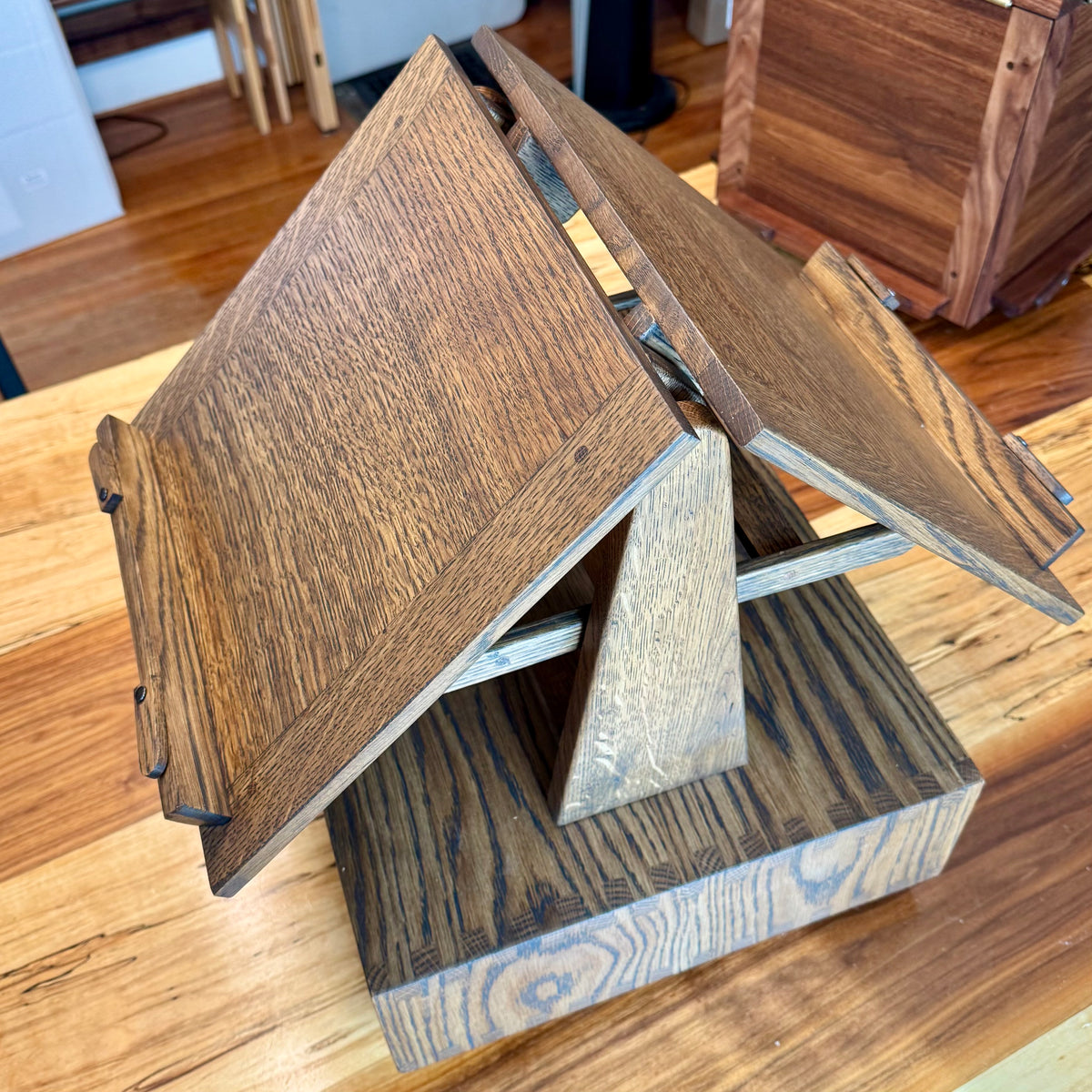 Lectern Book Stand - antiques and stylish