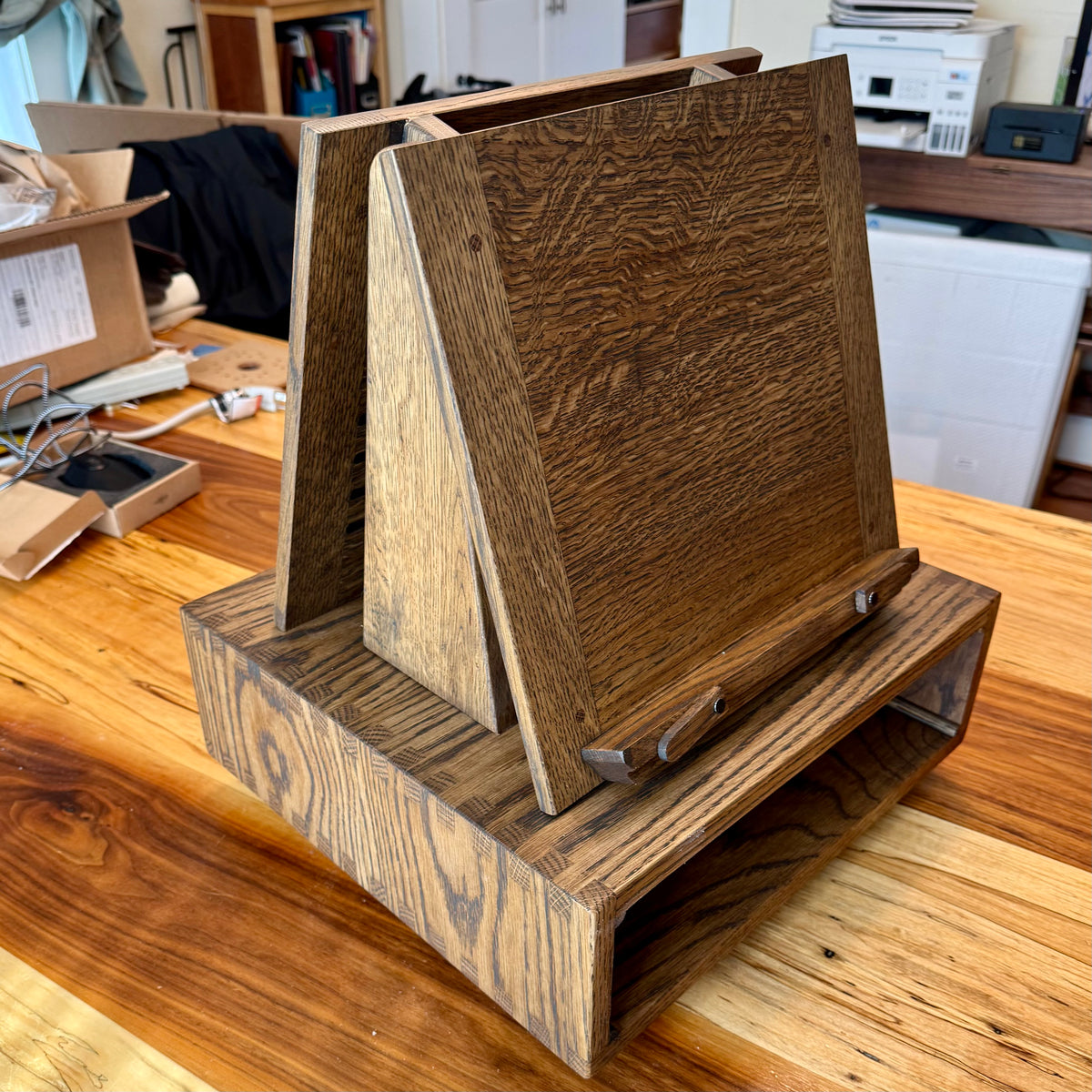 Lectern Book Stand - antiques and stylish