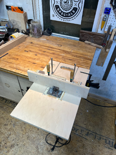 Portable Router Table with Fence & Universal Baseplate